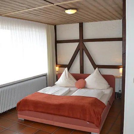 Weinhotel Platz ホテル 3*