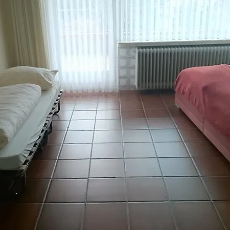 Weinhotel Platz ホテル