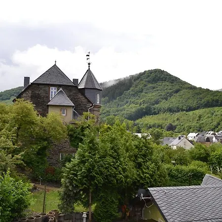 Weinhotel Platz ホテル 3*