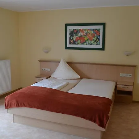 Weinhotel Platz 特里尔