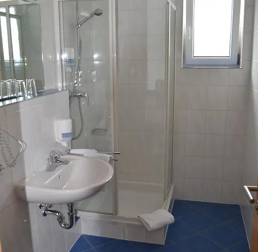 Weinhotel Platz Szálloda