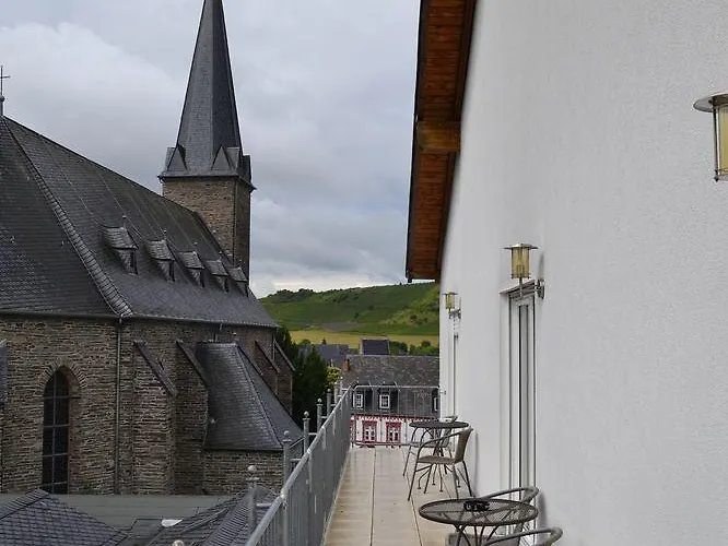 Weinhotel Platz Szálloda 3*