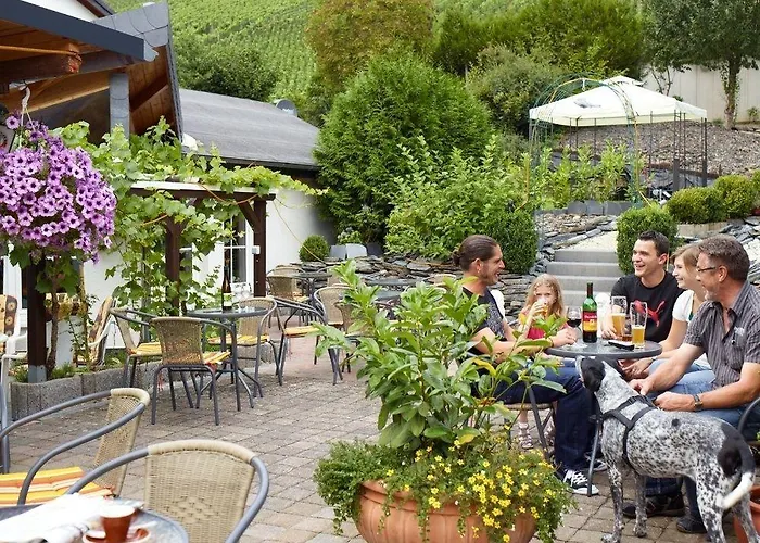 Szálloda Weinhotel Platz 3*