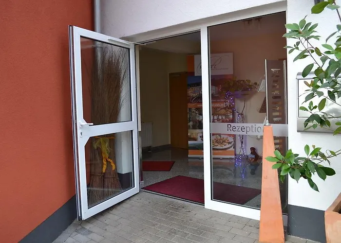 Weinhotel Platz Szálloda