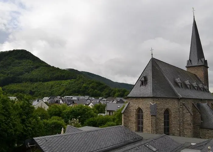 Szálloda Weinhotel Platz 3*